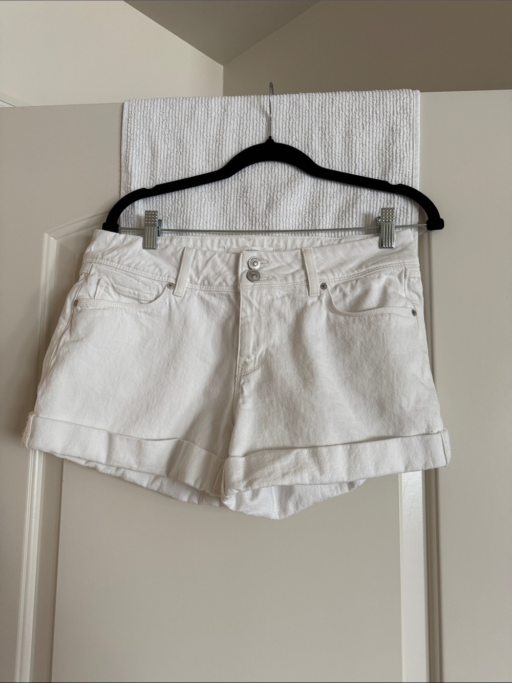 Hudson Jeans White Rolled-Hem Denim Shorts